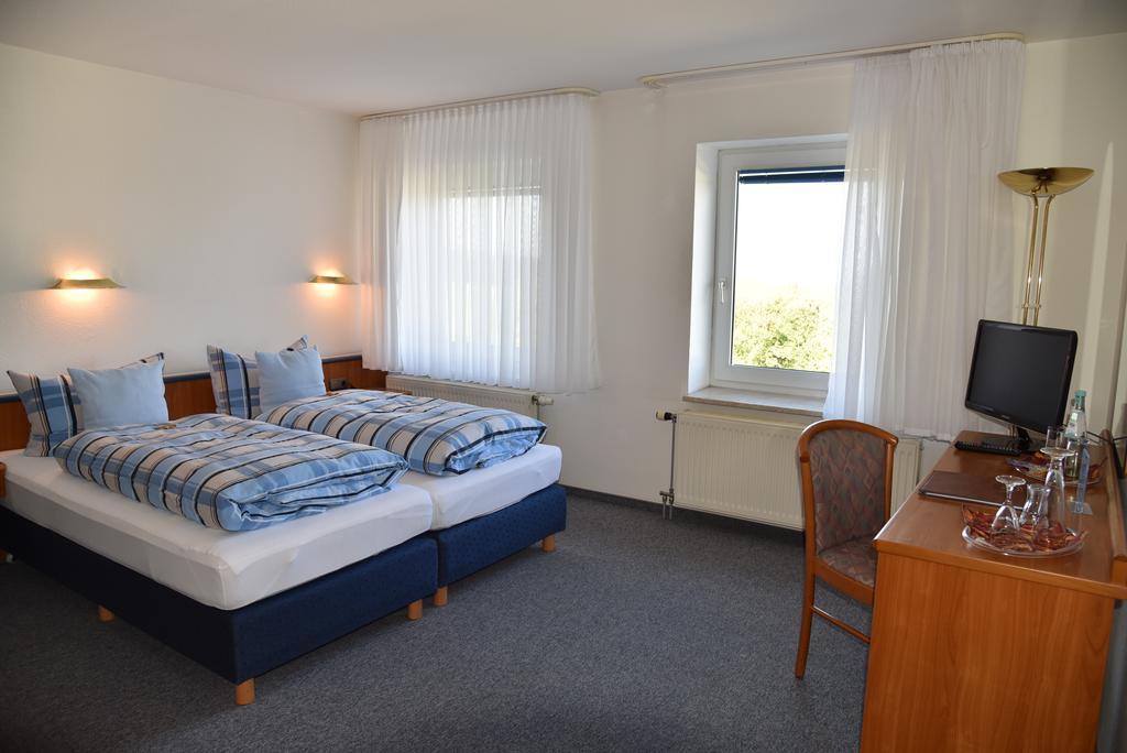 Hotel An Der Alten Porzelline Neuhaus am Rennweg Exteriör bild