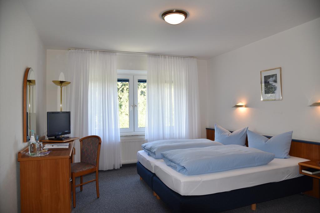 Hotel An Der Alten Porzelline Neuhaus am Rennweg Rum bild